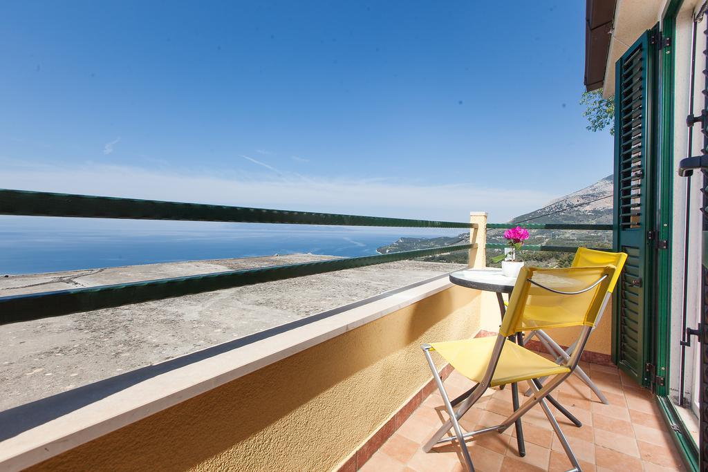 Villa Lora Tučepi Buitenkant foto