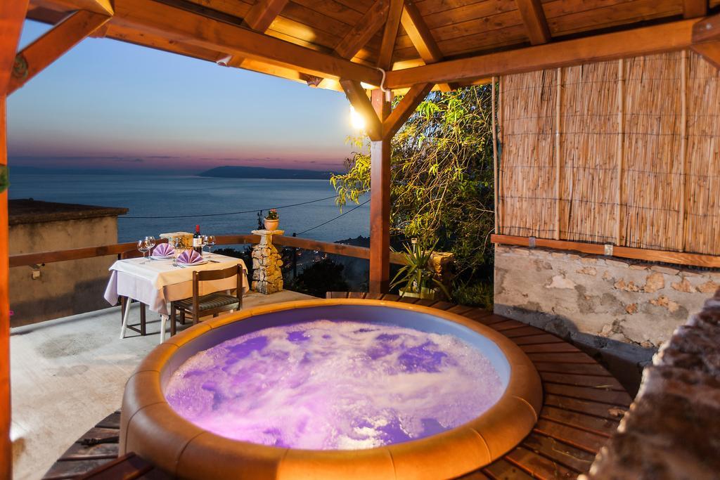 Villa Lora Tučepi Buitenkant foto